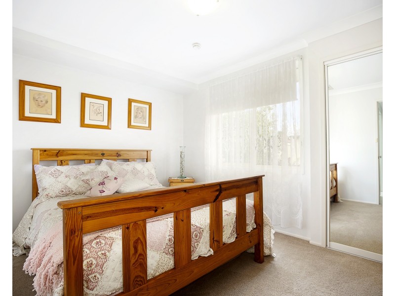 22 Knox Street, Glenmore Park NSW 2745