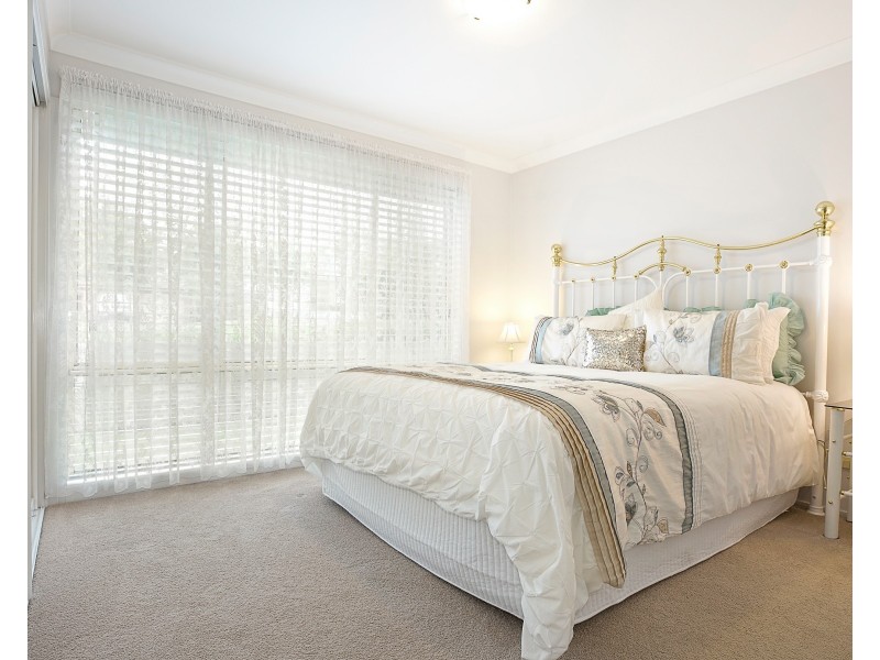 22 Knox Street, Glenmore Park NSW 2745