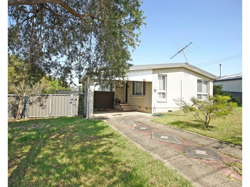 12 Rule Street, Cambridge Park NSW 2747