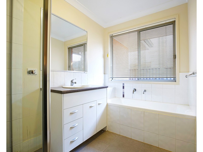 4 Tall Trees Drive, Glenmore Park NSW 2745