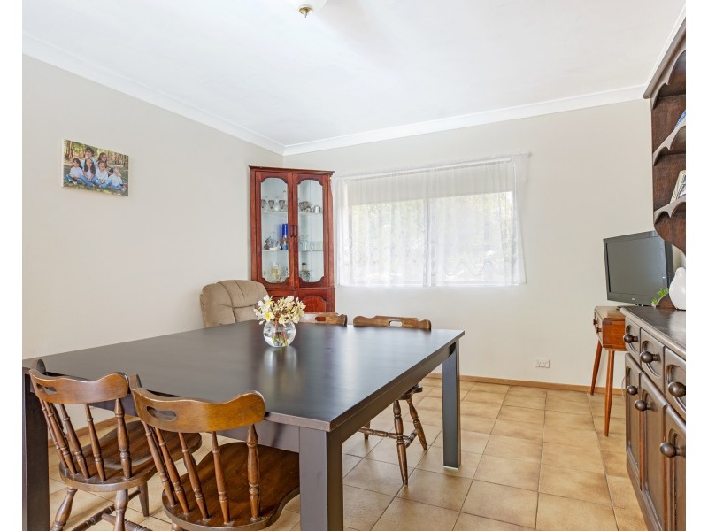 27 Treetops Avenue, South Penrith NSW 2750