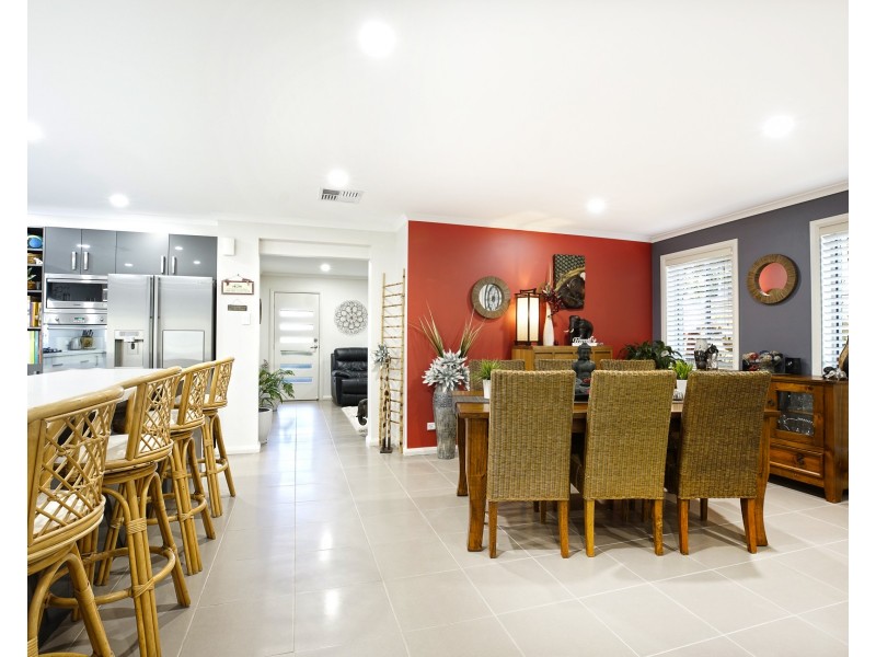 28 Lakeview Drive, Cranebrook NSW 2749