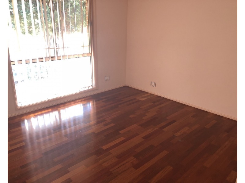 11 Bluewren Close, Glenmore Park NSW 2745