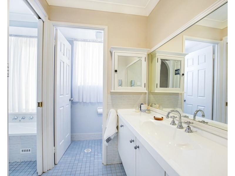 4 Ernstine Hill Close, Glenmore Park NSW 2745