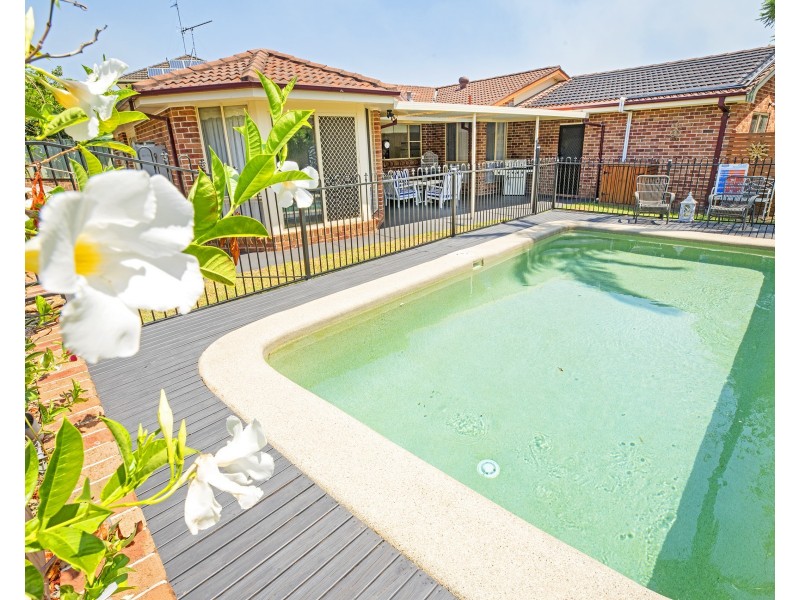 4 Ernstine Hill Close, Glenmore Park NSW 2745