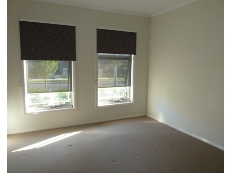 11 Bartlett Place, Penrith NSW 2750