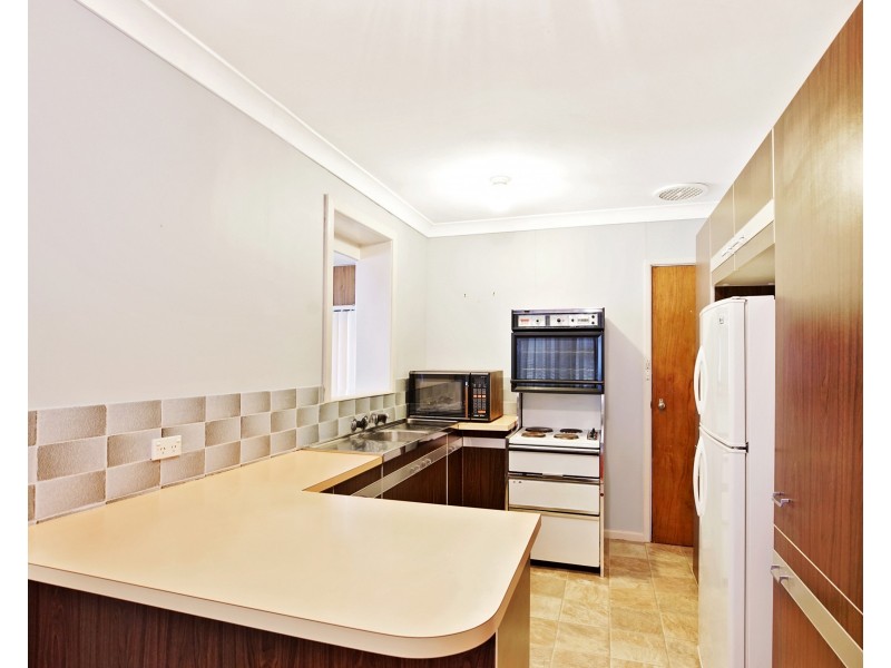 33 Idriess Crescent, Blackett NSW 2770