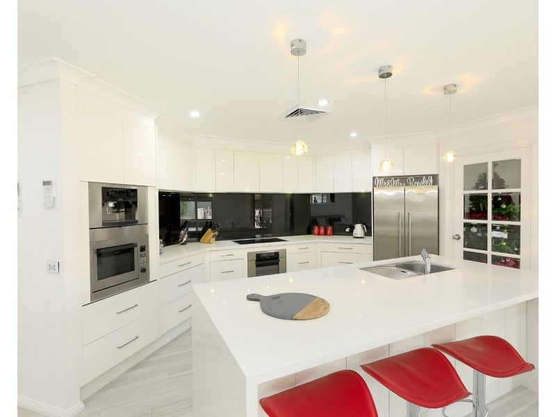 6 Iris Court, Glenmore Park NSW 2745