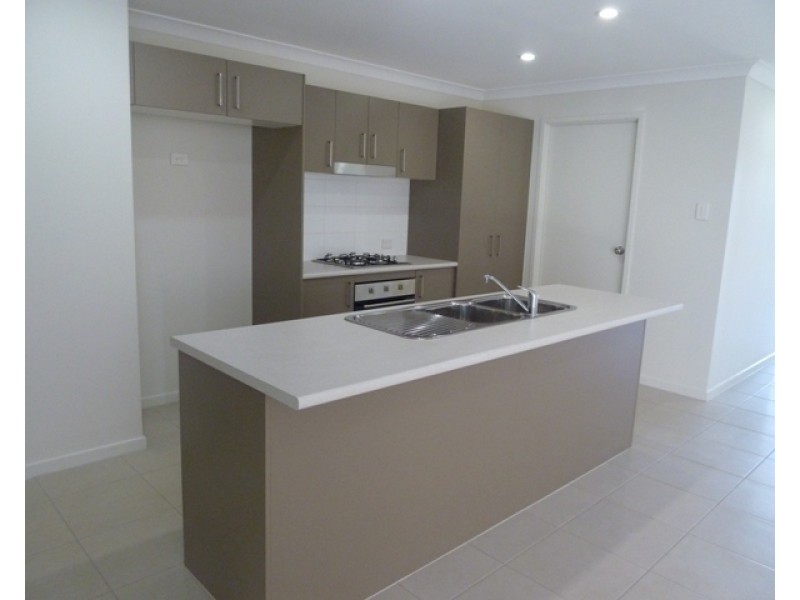 11 Glenmore Ridge Drive, Glenmore Park NSW 2745