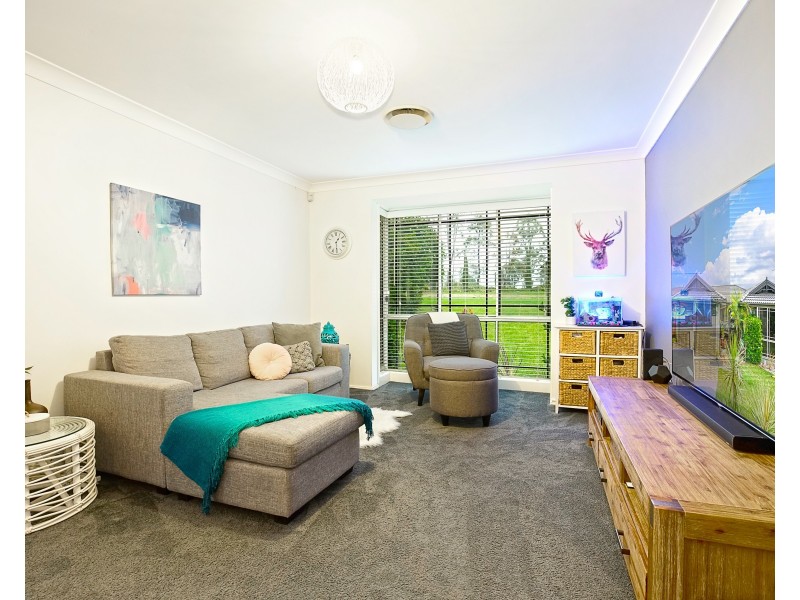 32 Knox Street, Glenmore Park NSW 2745