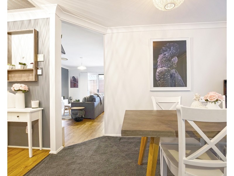 32 Knox Street, Glenmore Park NSW 2745