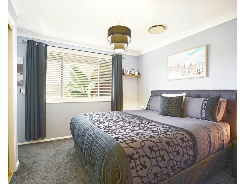 32 Knox Street, Glenmore Park NSW 2745