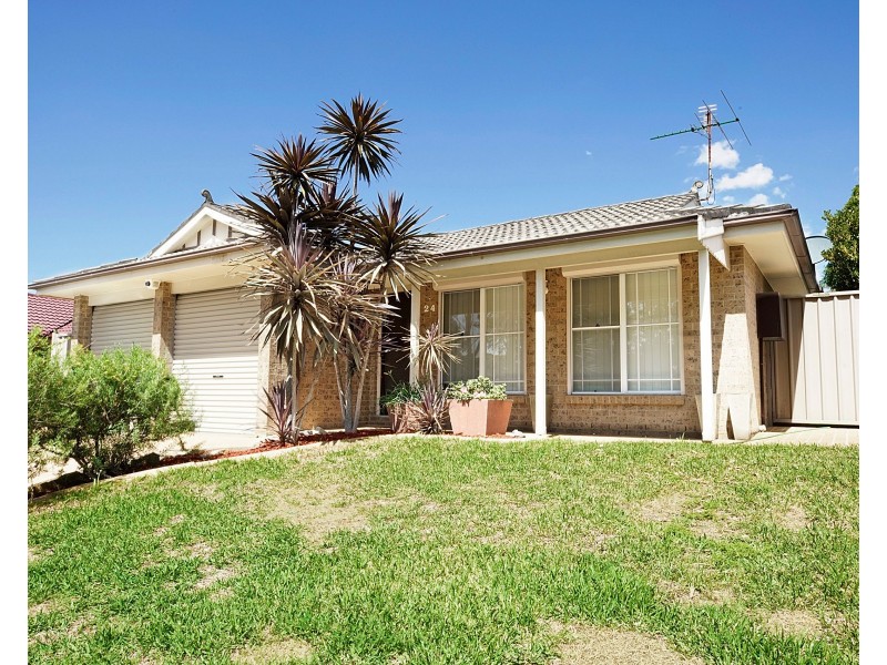 24 Oriole Street, Glenmore Park NSW 2745