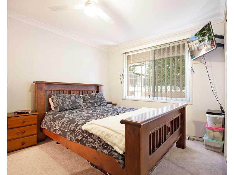 24 Oriole Street, Glenmore Park NSW 2745