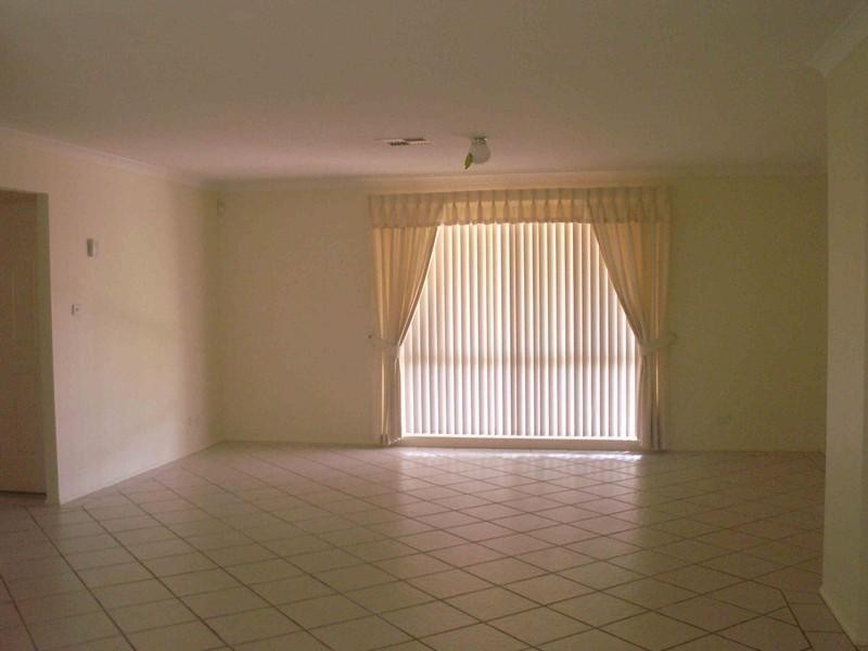 75 Garswood Road, Glenmore Park NSW 2745