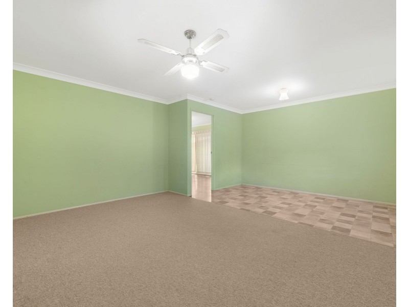 10 Ferntree Close, Glenmore Park NSW 2745