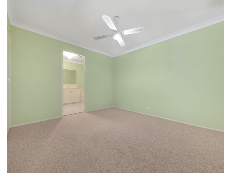 10 Ferntree Close, Glenmore Park NSW 2745