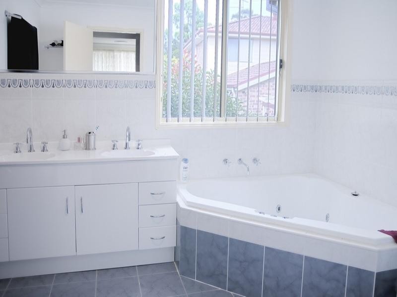 Glenmore Park NSW 2745