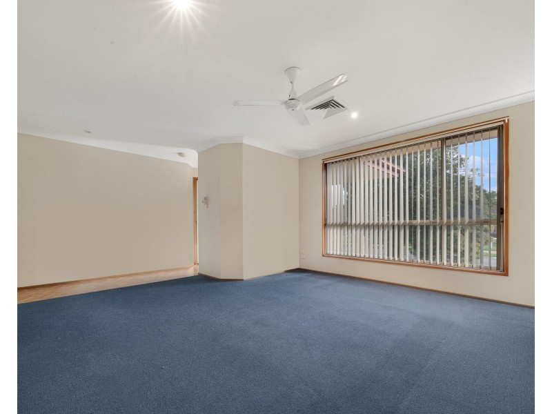 17 Kiber Drive, Glenmore Park NSW 2745