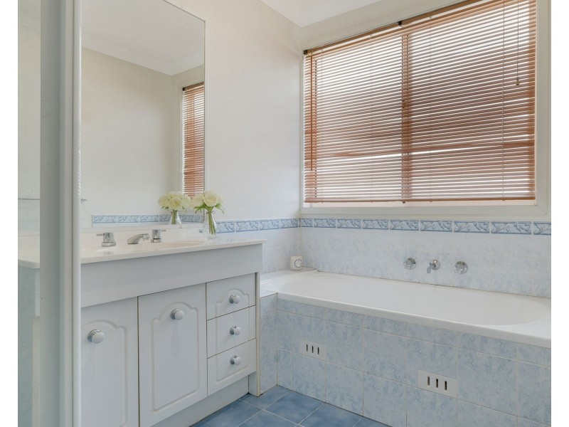 36 Bulu Drive, Glenmore Park NSW 2745