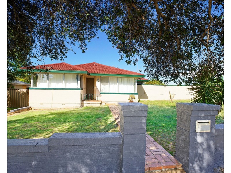 56 Rugby Street, Cambridge Park NSW 2747