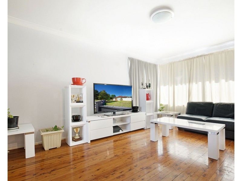 56 Rugby Street, Cambridge Park NSW 2747