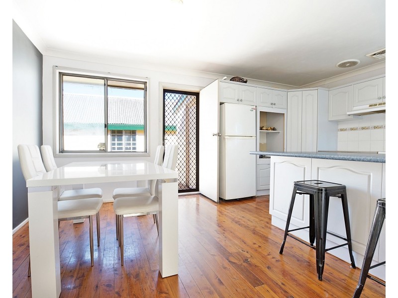 56 Rugby Street, Cambridge Park NSW 2747