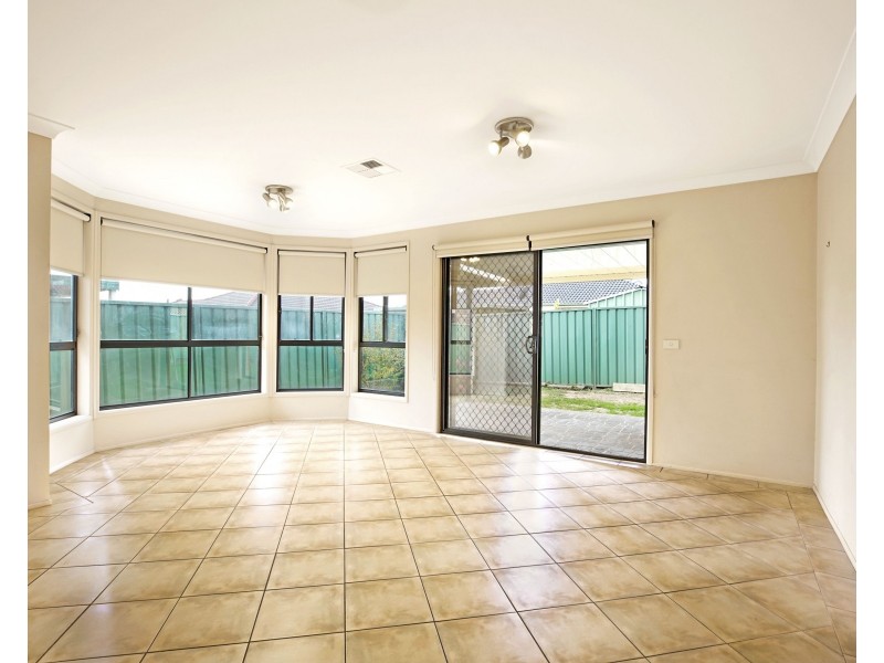 38 Tarrabundi Drive, Glenmore Park NSW 2745