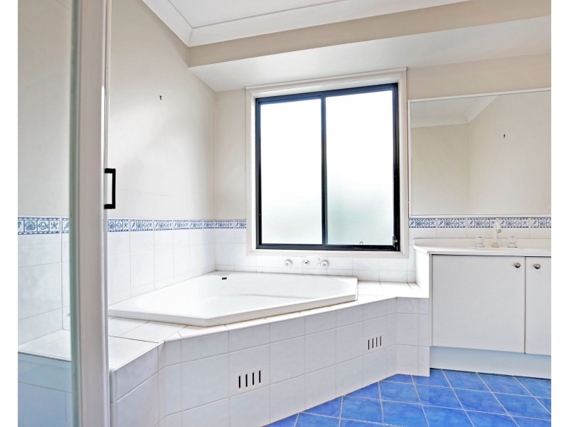 38 Tarrabundi Drive, Glenmore Park NSW 2745