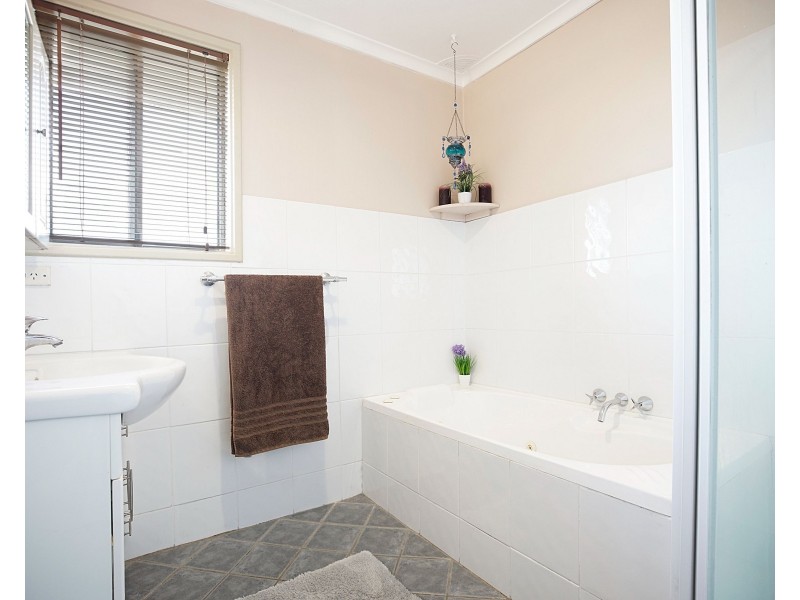 4 Gazelle Place, Werrington NSW 2747