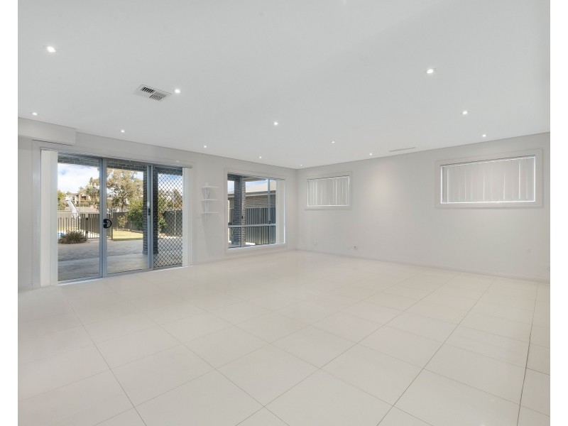 53 Tall Trees Drive, Glenmore Park NSW 2745