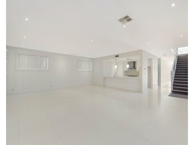 53 Tall Trees Drive, Glenmore Park NSW 2745