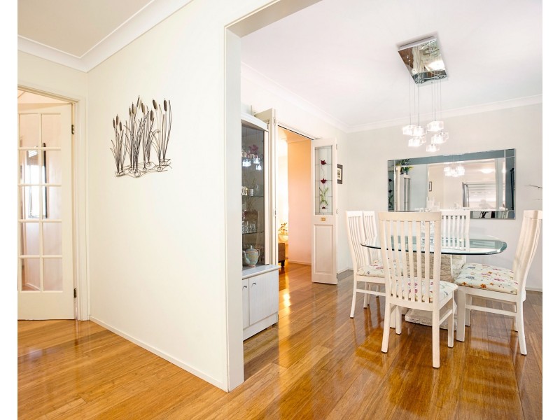 9 Samuel Place, St Clair NSW 2759