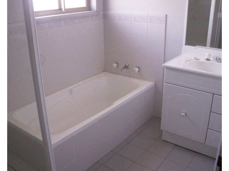 12 Gili Place, Glenmore Park NSW 2745