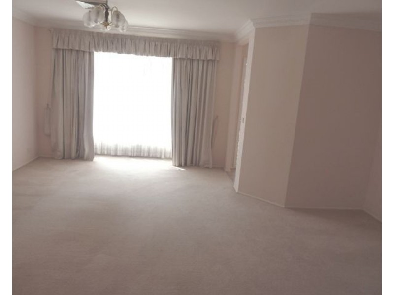 12 Gunara Terrace, Glenmore Park NSW 2745