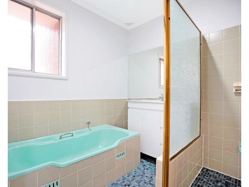 2 Coral Place, Cambridge Park NSW 2747