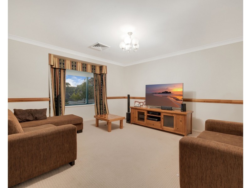 5 Iris Court, Glenmore Park NSW 2745