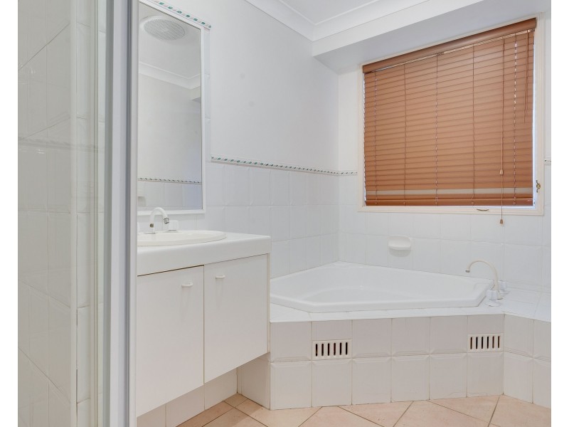 5 Iris Court, Glenmore Park NSW 2745