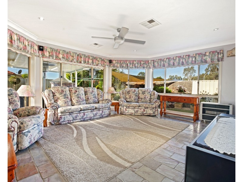 1 Binnit Place, Glenmore Park NSW 2745