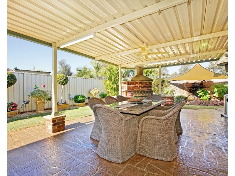 1 Binnit Place, Glenmore Park NSW 2745