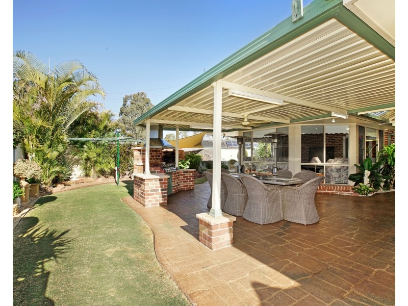 1 Binnit Place, Glenmore Park NSW 2745