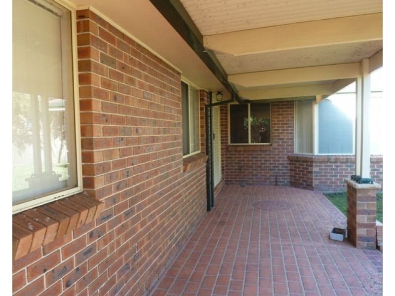 21 The Lakes Drive, Glenmore Park NSW 2745
