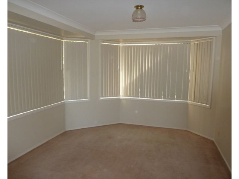 21 The Lakes Drive, Glenmore Park NSW 2745