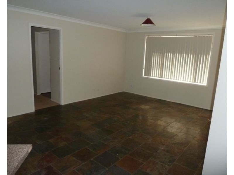 21 The Lakes Drive, Glenmore Park NSW 2745