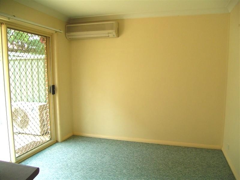 4/44-46 Luttrell Street, Glenmore Park NSW 2745