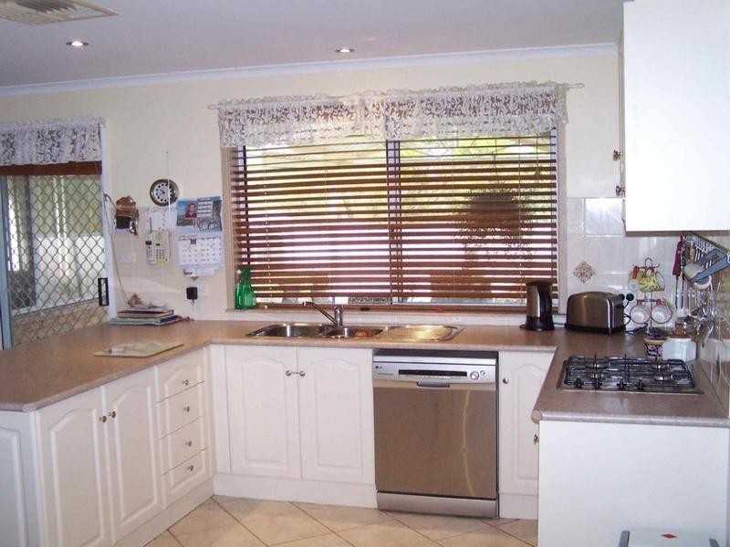 8 Allison Drive, Glenmore Park NSW 2745