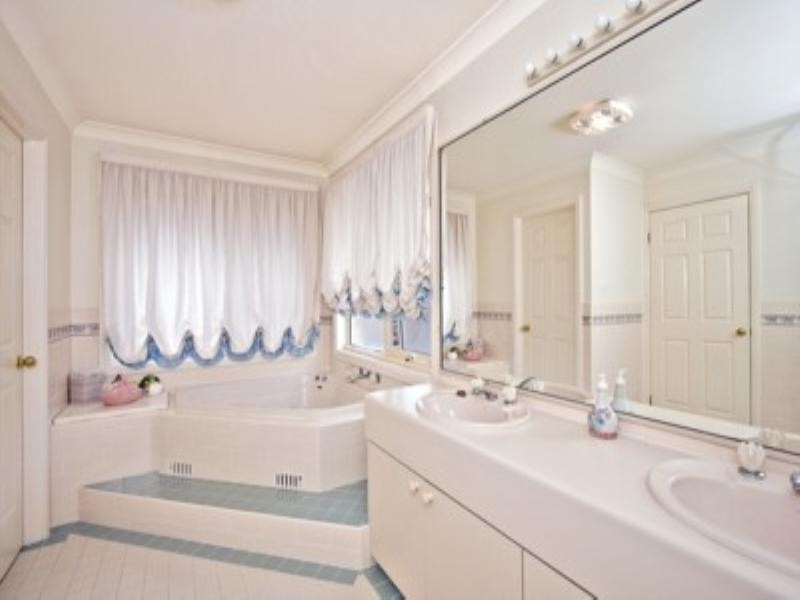 4 Parry Way, Glenmore Park NSW 2745