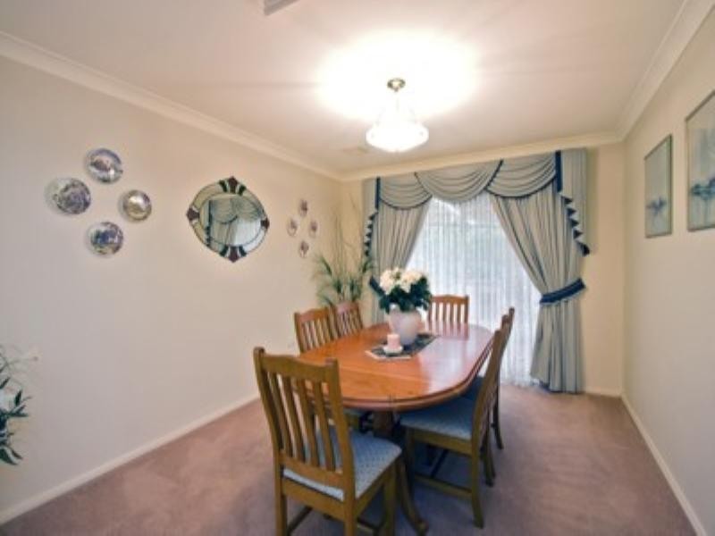 4 Parry Way, Glenmore Park NSW 2745