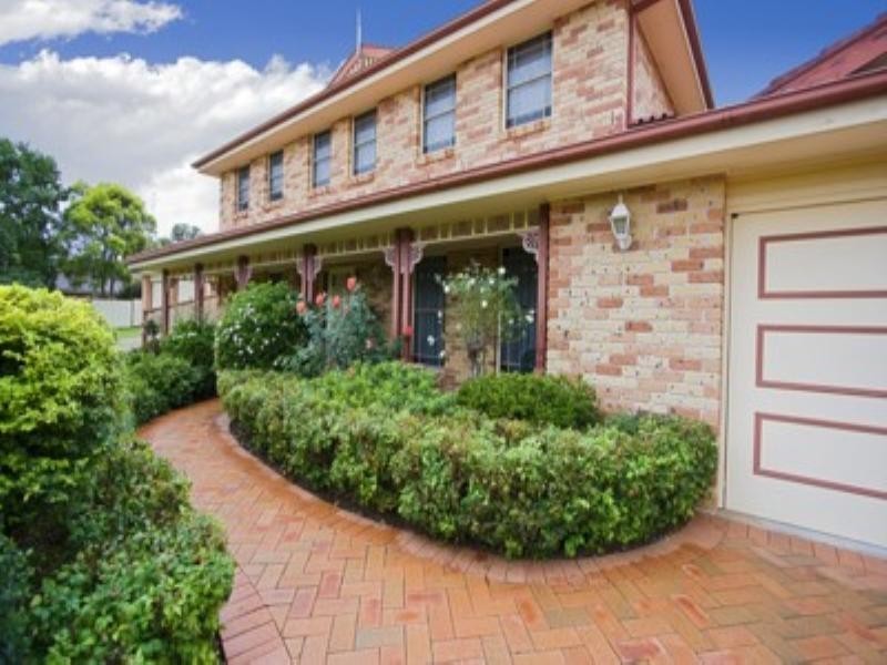 4 Parry Way, Glenmore Park NSW 2745