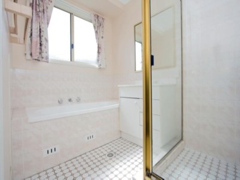 1 Oriole Street, Glenmore Park NSW 2745